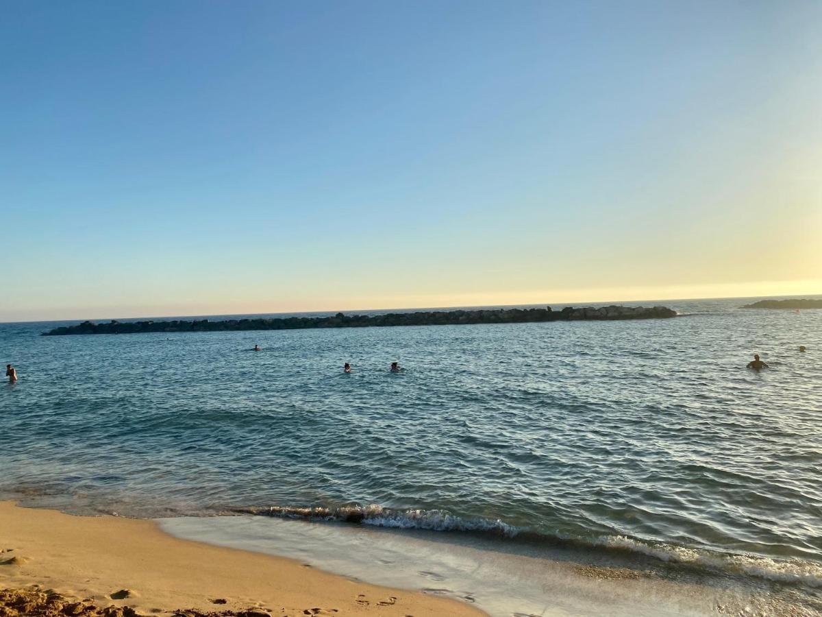Beautiful Apartment Near The Sea And A Large Private Garden Paphos Ngoại thất bức ảnh